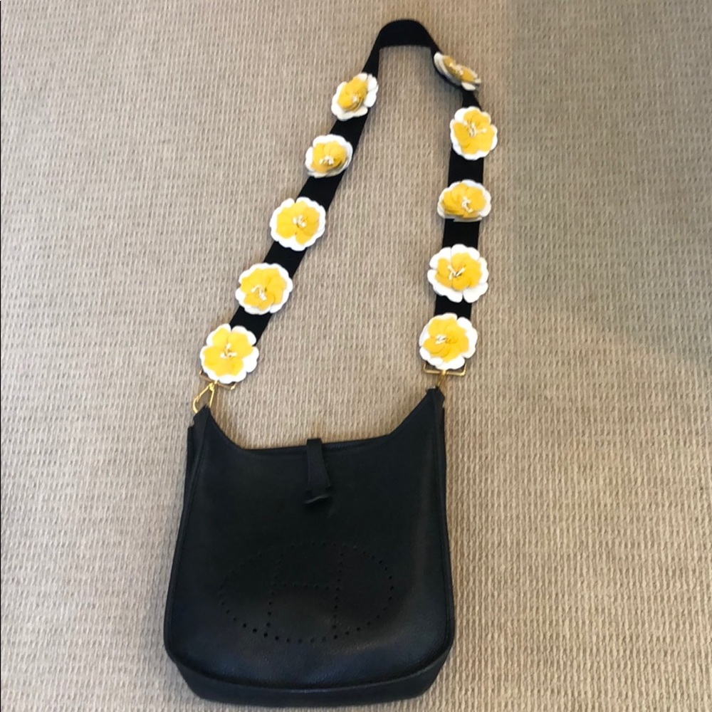 NWOT PRADA WHITE AND YELLOW CALF SKIN FLOWER STRAP